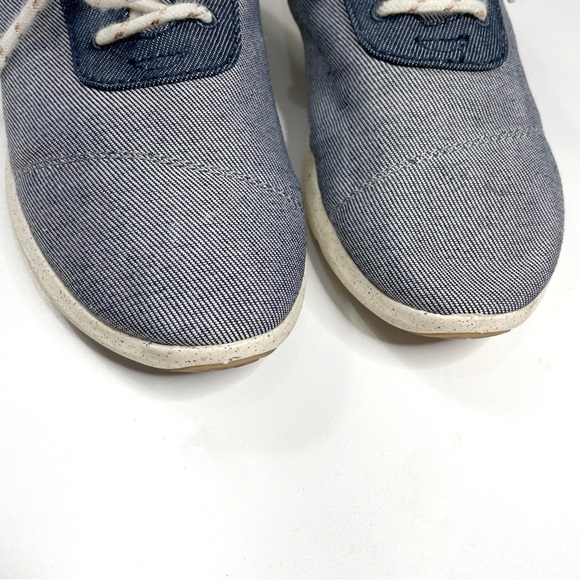 TOMS • Cabrillo Sneaker in Navy Denim - Picture 3 of 8